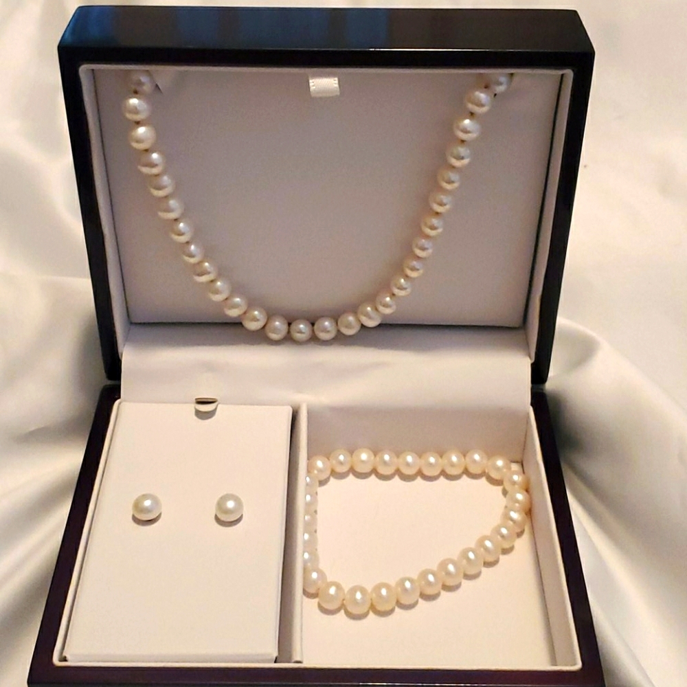 Pearl Necklace, Earrings, Bracelet Set